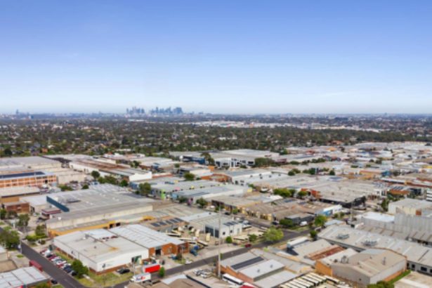 Commercial Web Image Q3