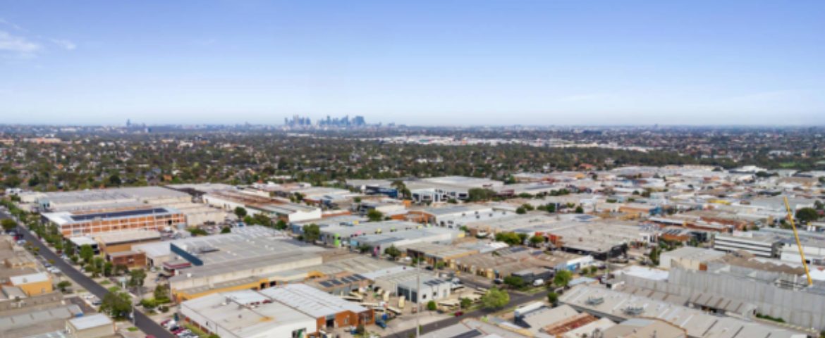 Commercial Web Image Q3